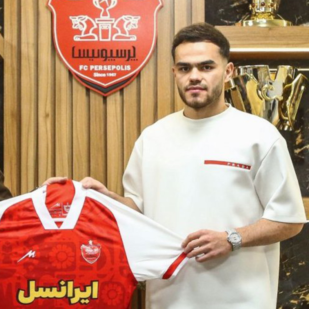 احترام نظامی خرید جدید پرسپولیس به هواداران