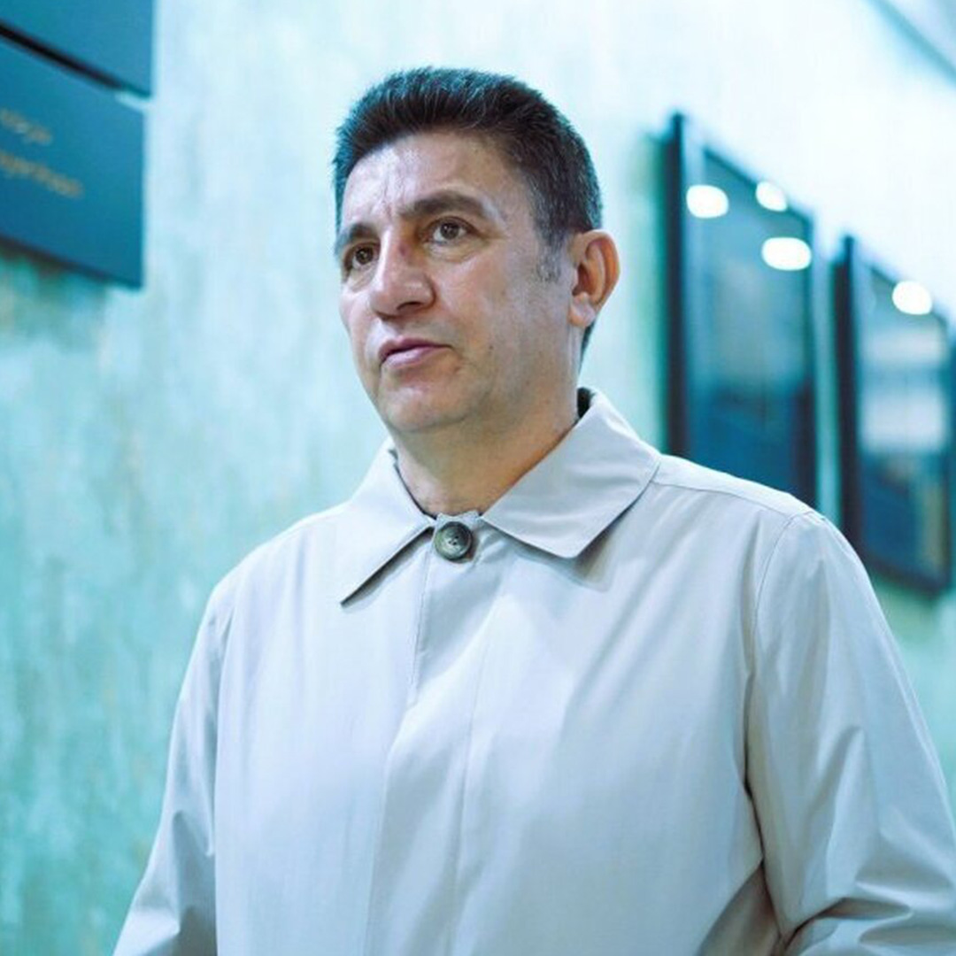 خروج امیر قلعه‌نویی از ایران