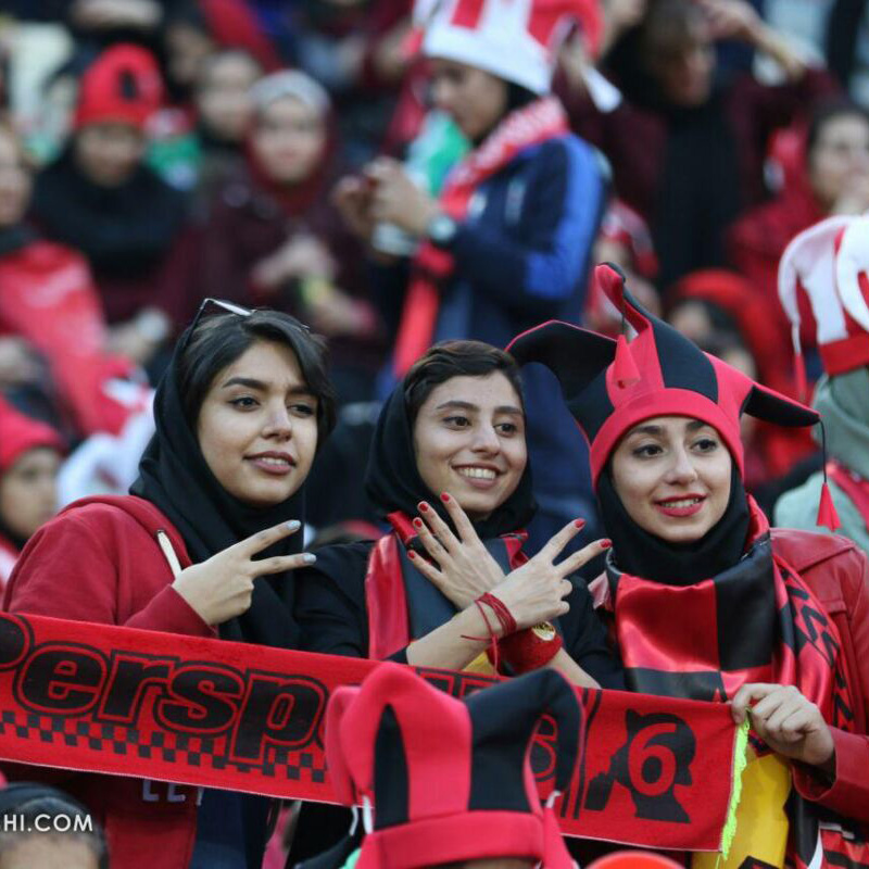 تمام شدن بلیت بانوان دیدار پرسپولیس و صنعت نفت 