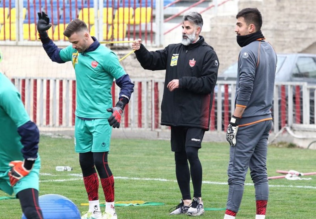 شرط پرسپولیس برای خرید دروازه بان