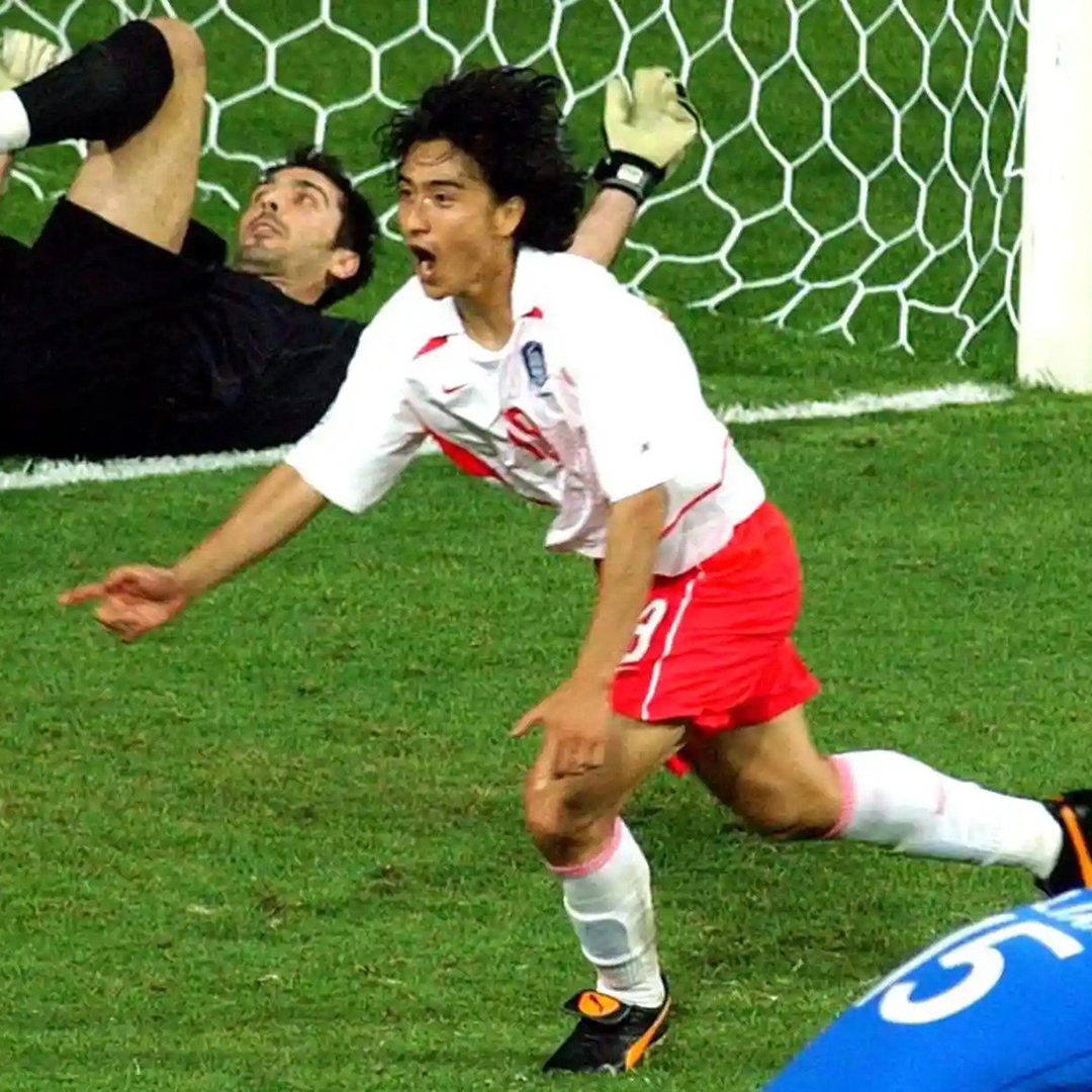 اخراج عجیب آن یونگ هوان در جام جهانی 2002