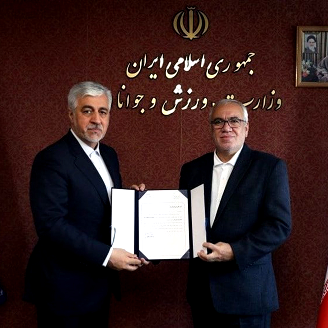 حکم مدیر عامل جدید استقلال اهدا شد