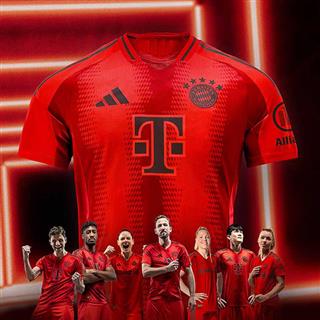 پیراهن اول بایرن مونیخ فصل 25-2024