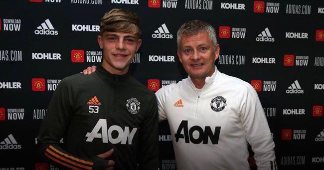 پدیده منچستریونایتد و تمدید تا 2024