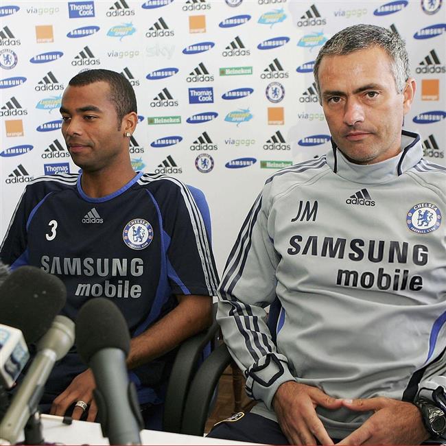 انتقال اشلی کول از آرسنال به چلسی