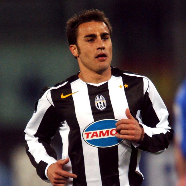 کاناوارو در پیراهن یوونتوس