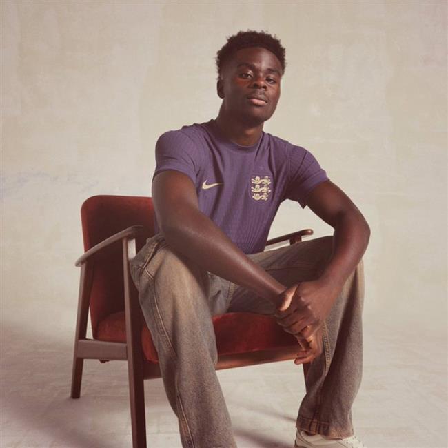 رونمایی از پیراهن جذاب تیم ملی انگلیس