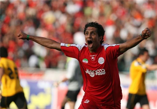 سپهر حیدری زننده گل سرنوشت ساز پرسپولیس مقابل سپاهان در فصل 87-1386