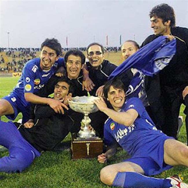 قهرمانی استقلال در فصل 88-1387 لیگ برتر ایران