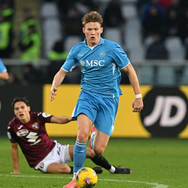 اوج‌گیری اسکات مک‌تومینای در ناپولی آنتونیو کونته