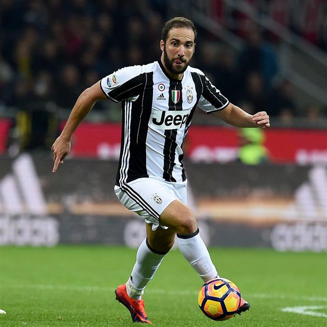 گونزالو هیگواین در پیراهن یوونتوس