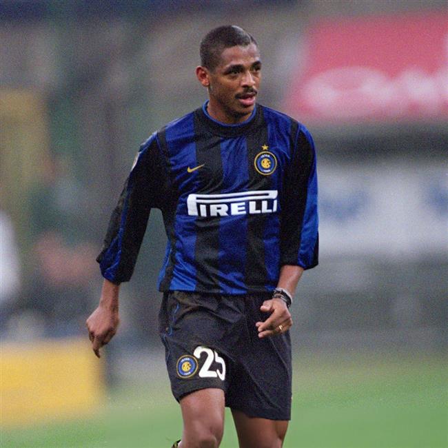 وامپتا، خرید ناکام افعی‌ها از کورینتیانس 