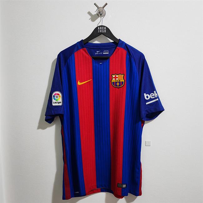 کیت بارسلونا فصل 17-2016